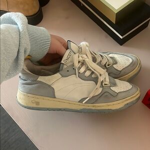 Oncept sneakers